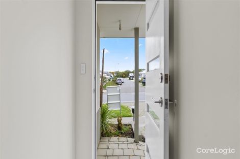 Property photo of 33 Marlinspike Boulevard Jindalee WA 6036