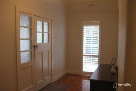 Property photo of 10 Villeroy Street Hampton VIC 3188