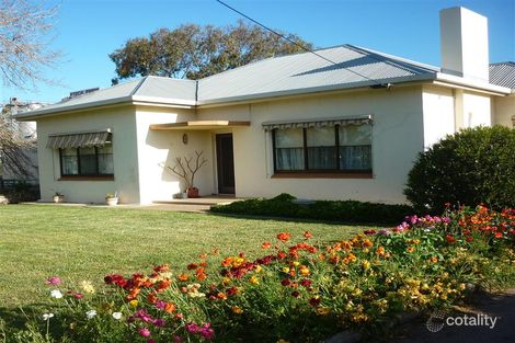 5 Meikle St, Cummins, SA 5631