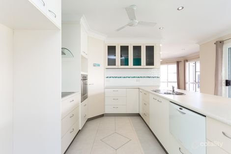 Property photo of 27 Whitehaven Drive Blacks Beach QLD 4740