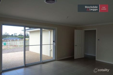 Property photo of 67 Empire Avenue Drouin VIC 3818