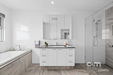 Property photo of 14 Patience Street Hadfield VIC 3046