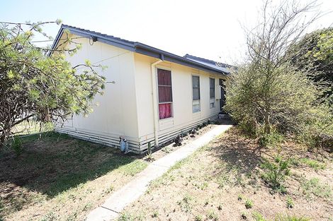 24 Forsyth Ave, Horsham, VIC 3400