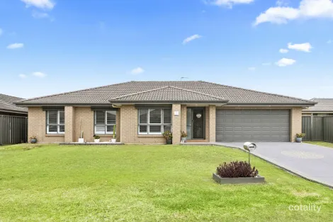 Property photo of 10 Hepburn Close Rutherford NSW 2320