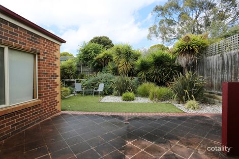 2/33 Bonsey Rd, Highton, VIC 3216