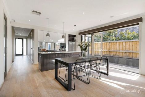 Property photo of 2 Belmont Court Taylors Hill VIC 3037