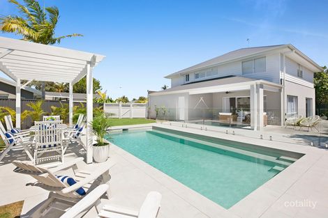 Property photo of 4 David Court Miami QLD 4220