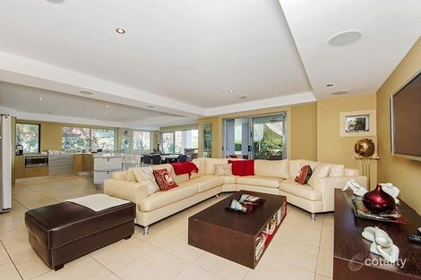 Property photo of 40 Cronin Avenue Main Beach QLD 4217