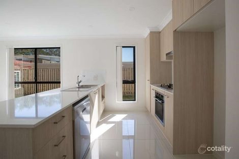 Property photo of 55 Hill Drive Pimpama QLD 4209