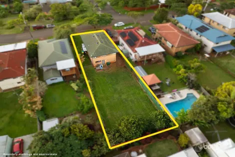 Property photo of 42 Oak Street Ormiston QLD 4160