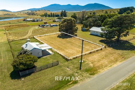 29 Macfarlane St, Benambra, VIC 3900