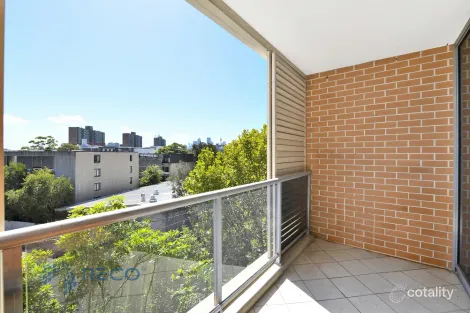 Property photo of 203/806 Bourke Street Waterloo NSW 2017