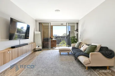 Property photo of 203/806 Bourke Street Waterloo NSW 2017