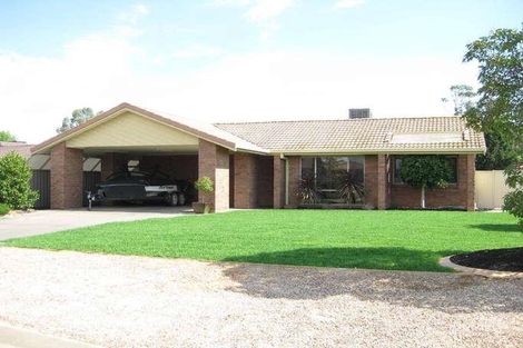 Property photo of 10 Oscar Place Echuca VIC 3564
