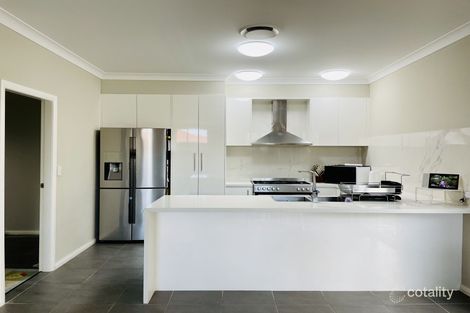Property photo of 3 Andrew Place Birrong NSW 2143