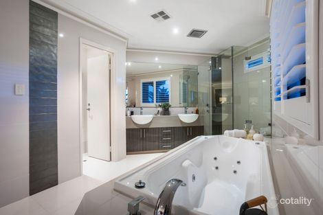 Property photo of 42 O'Mara Boulevard Iluka WA 6028