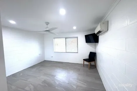 Property photo of 7 Queens Road Bowen QLD 4805