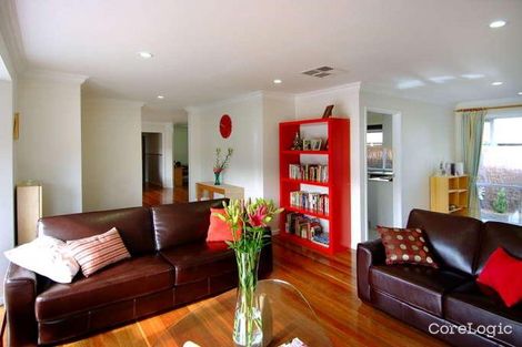 Property photo of 10 Fantail Place South Morang VIC 3752