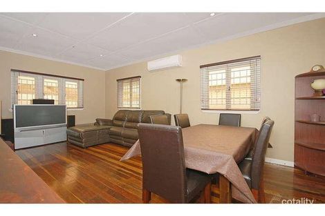 Property photo of 19 Herbert Street Camp Hill QLD 4152