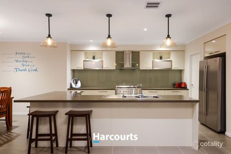 Property photo of 8 Graziers Crescent Clyde North VIC 3978