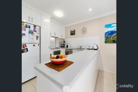 Property photo of 2/6 Adelaide Street Cranley QLD 4350
