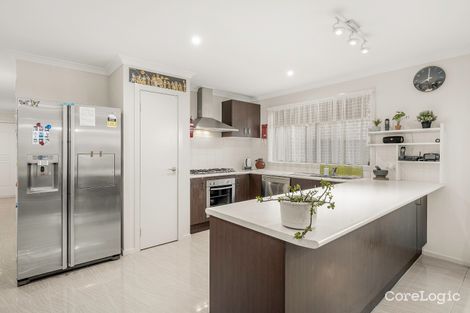 Property photo of 19 Sienna Way Pakenham VIC 3810