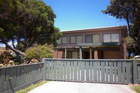 17 Oceanview Dr, San Remo, VIC 3925