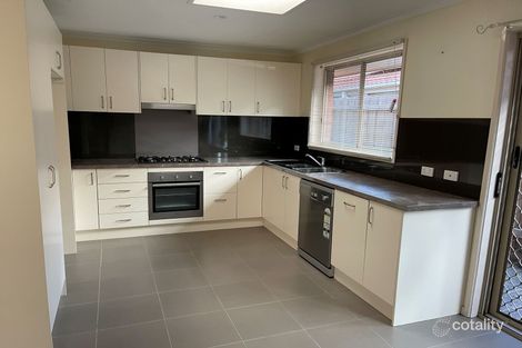 Property photo of 16 Elda Court Cranbourne North VIC 3977