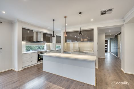 Property photo of 20 Hammersmith Way Cranbourne East VIC 3977