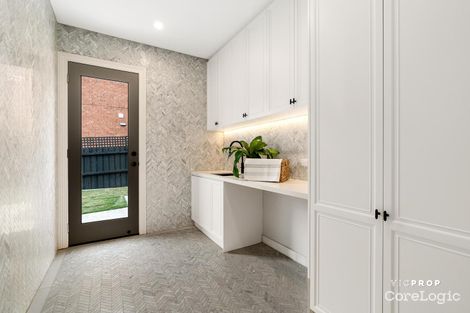 Property photo of 28 Tuxen Street Balwyn North VIC 3104