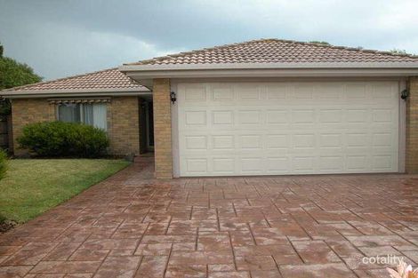 17 Kurrajong Ct, Cranbourne North, VIC 3977