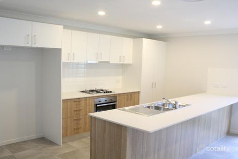 Property photo of 78 Brookfield Avenue Fletcher NSW 2287