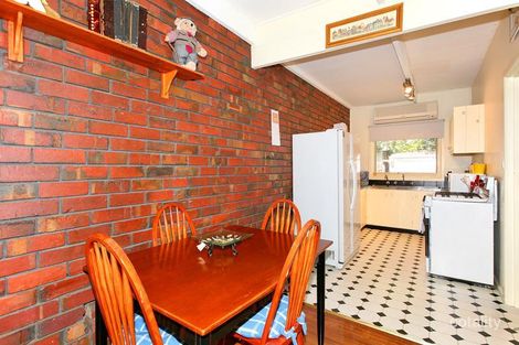 Property photo of 2/40 Cameron Road Croydon VIC 3136