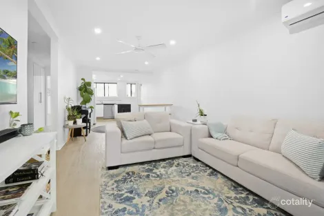 9/6 Genoa St, Surfers Paradise, QLD 4217