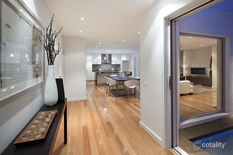 Property photo of 2/47 The Corso Parkdale VIC 3195