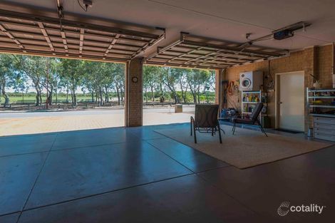 Property photo of 14 Farmer Loop Pinjarra WA 6208
