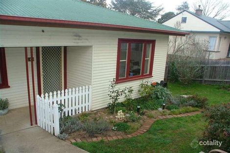 Property photo of 4 Quin Avenue Armidale NSW 2350