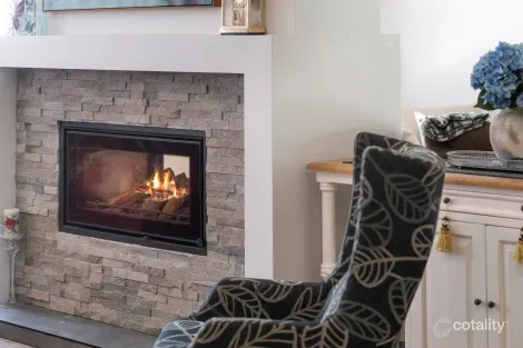 Property photo of 76 Challoner Rise Renwick NSW 2575