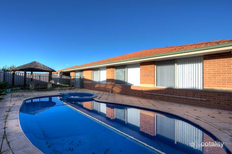 32 Cheriton Dr, Carramar, WA 6031