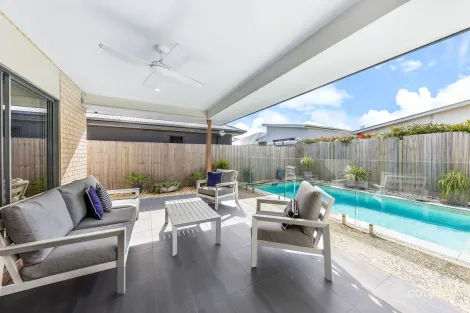 Property photo of 19 Benjamen Crescent Nirimba QLD 4551