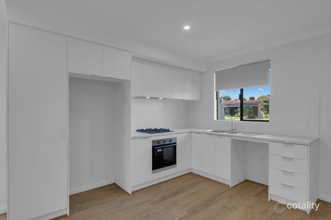 Property photo of 33 Burnside Way Waikiki WA 6169