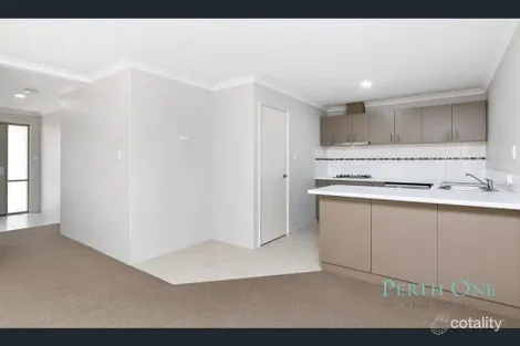 Property photo of 11/37 Oman Pass Canning Vale WA 6155