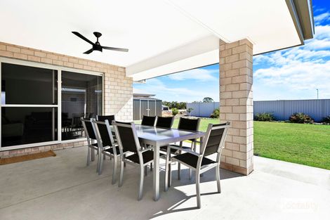 Property photo of 35 Lilly Pilly Drive Burrum Heads QLD 4659