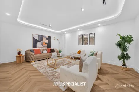 Property photo of 10 Affinity Lane Cranbourne West VIC 3977