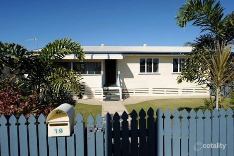 19 Paterson St, West Gladstone, QLD 4680