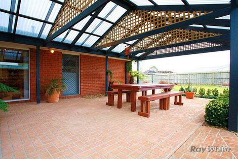 Property photo of 7 Jenny Court Cranbourne North VIC 3977