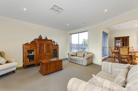 Property photo of 72 Grevillea Crescent Hoppers Crossing VIC 3029