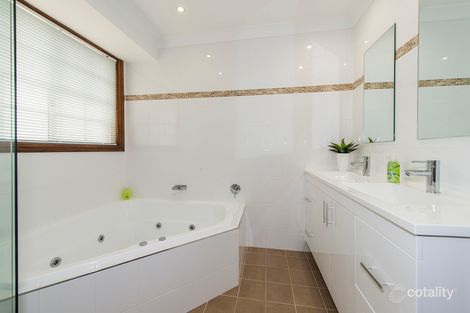 Property photo of 2 Dartmoor Circuit Emu Heights NSW 2750