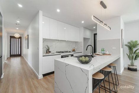 Property photo of 2 Scenery Drive Craigieburn VIC 3064