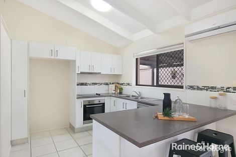 Property photo of 26 Green Road Regents Park QLD 4118